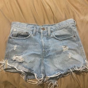 BDG Urban Outfitter Cuffed
Jean Shorts size 24